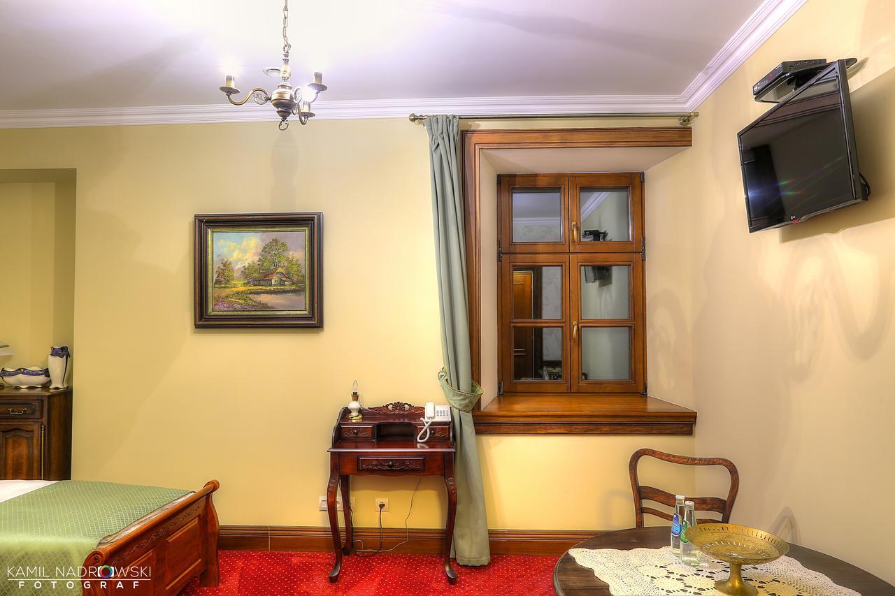 Dwor Slupia Hotel Zarzecze  Екстериор снимка